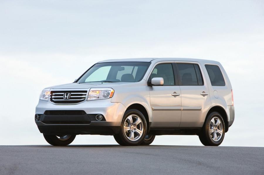  Honda Pilot 2015 года  (фото 32 из 107)